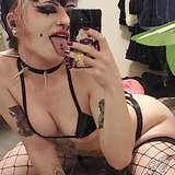 succubusteeth