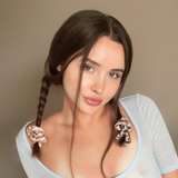 vivi_blush