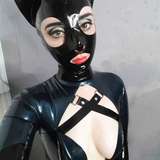 rubber_kitty_rosa